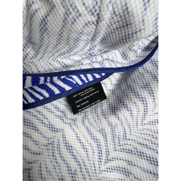 Carlisle Animal Print Safari Blazer Button Down Jacket
Blue & White Size 4 Small - Picture 7 of 7